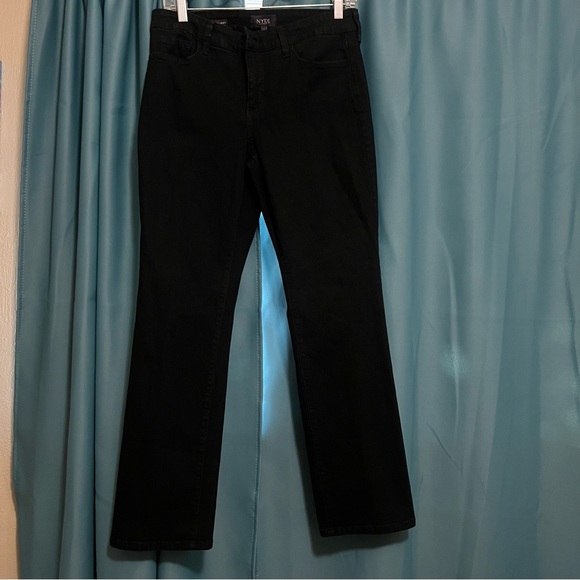 NYDJ Size 10 Petite Marilyn Straight Leg Black Jeans with LiftXTuck Technology - Picture 6 of 8